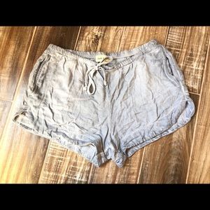 Cloth and stone small chambray rayon shorts